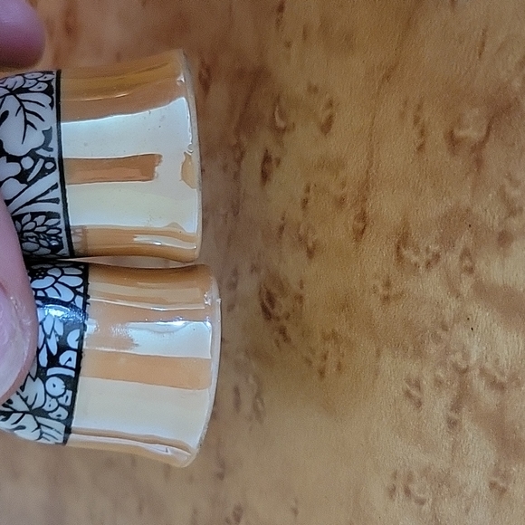 Vintage Salt and Pepper Shakers Lusterware - Picture 6 of 8